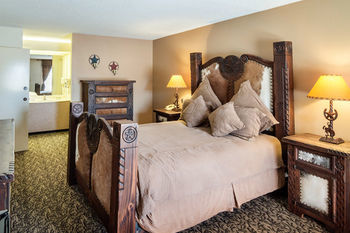 Hotel Quality Inn & Suites Cattle Baron