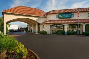 Hotel Quality Suites