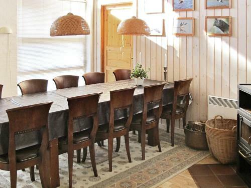 Three-bedroom Holiday Home In V�ggerl�se 26