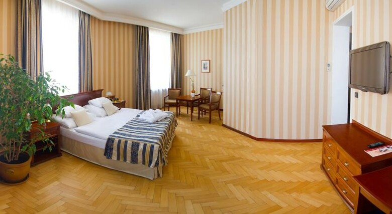 Hotel Rott
