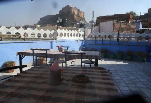 Hostal Amar Niwas Guest House