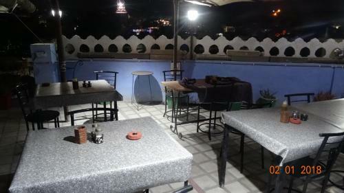 Hostal Amar Niwas Guest House