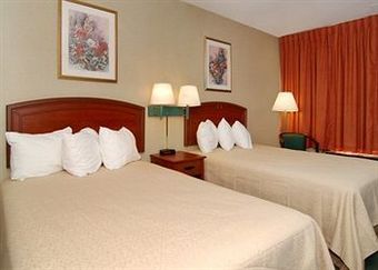 Hotel Quality Inn Skyways