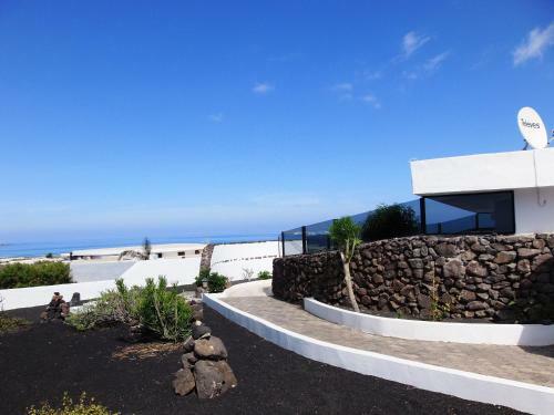 Famara Bungalow, Hibiscos