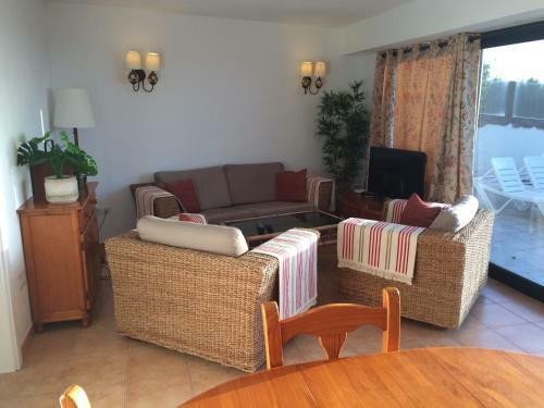 Famara Bungalow, Hibiscos