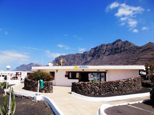 Famara Bungalow, Hibiscos