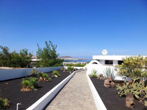 Famara Bungalow, Hibiscos