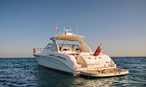 Luxury Yacht Hotel
