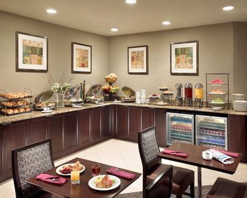 Doubletree Club Hotel San Diego