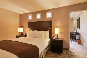 Doubletree Club Hotel San Diego