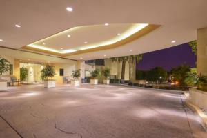 Doubletree Club Hotel San Diego