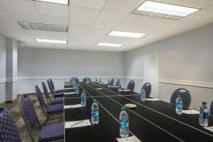 Doubletree Club Hotel San Diego