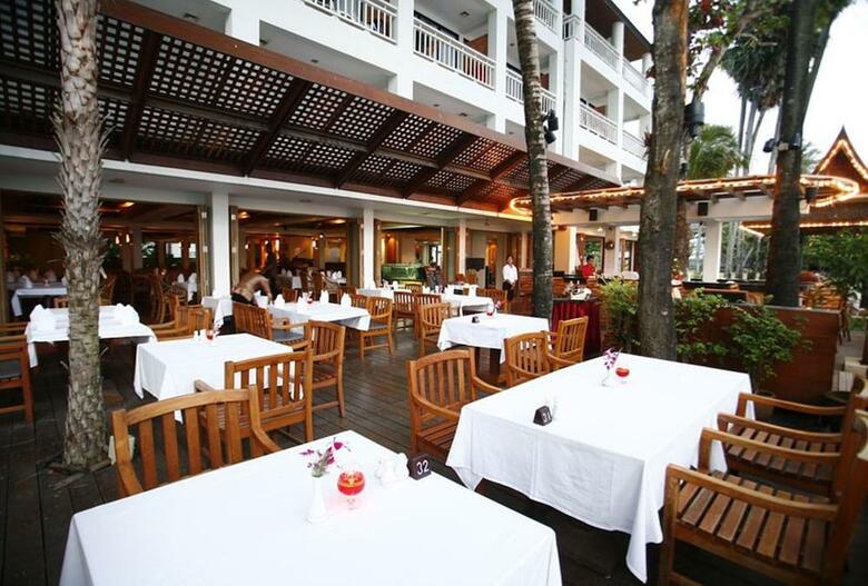 Hotel Sunset Beach Resort