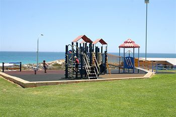 Hotel Clarion Suites Mullaloo Beach