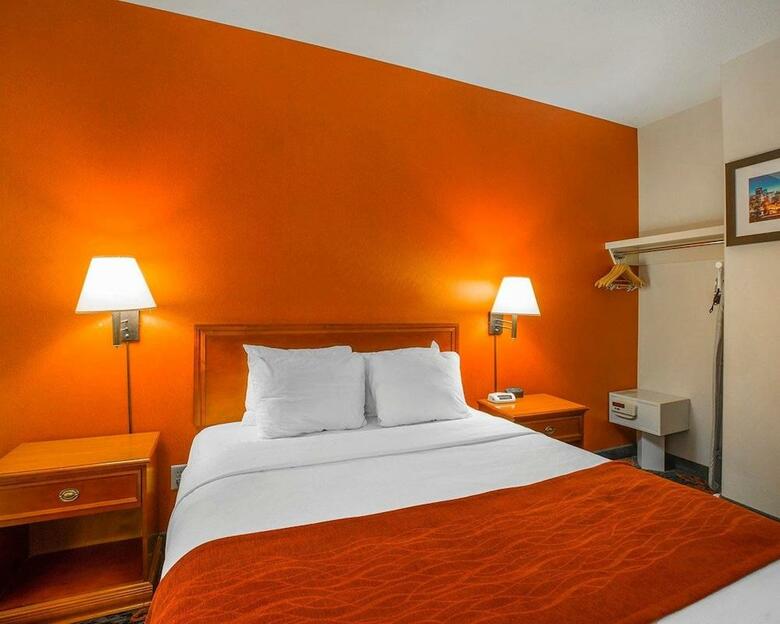 Hotel Comfort Inn & Suites University