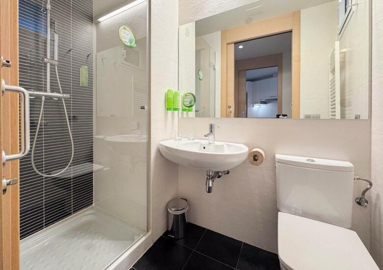 Hotel Jardines De Uleta Suites