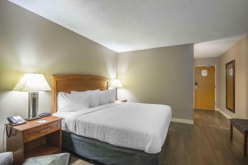 Hotel Quality Inn West Harvest