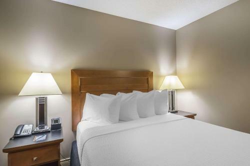 Hotel Quality Inn West Harvest