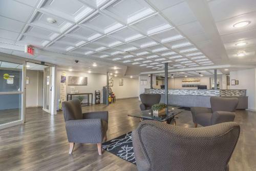Hotel Quality Inn West Harvest