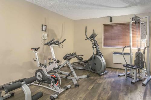 Hotel Quality Inn West Harvest