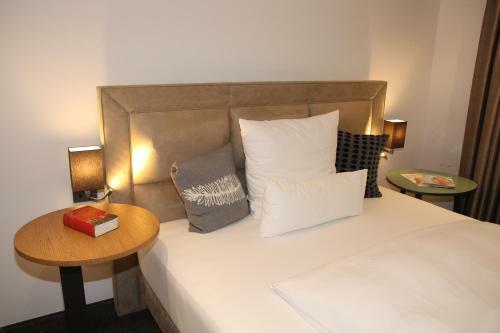 Hotel H�ll Am Main