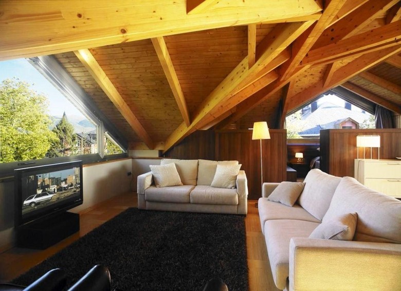 Apartamentos La Torreta Del Llac