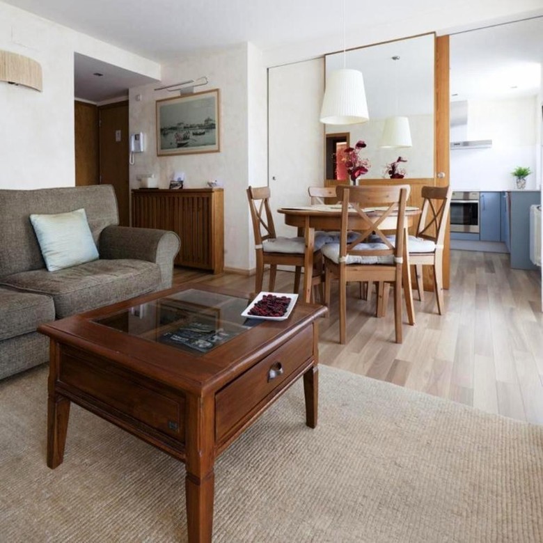 Apartamentos La Torreta Del Llac