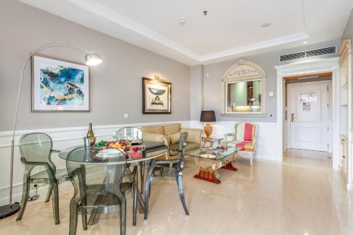 Apartamentos-paal Guadalpin Marbella
