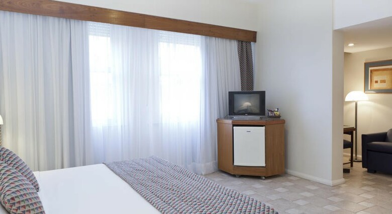 Hotel Savoy Othon Travel