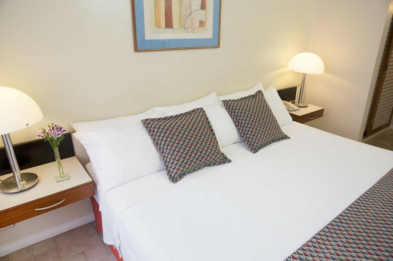 Hotel Savoy Othon Travel