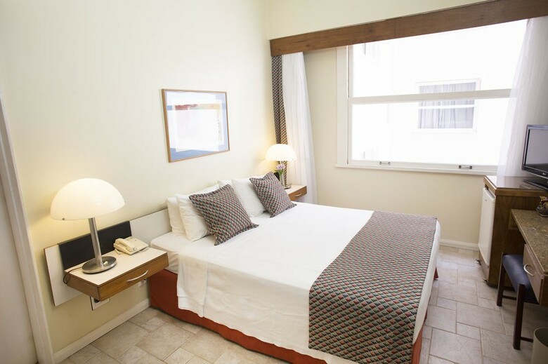 Hotel Savoy Othon Travel