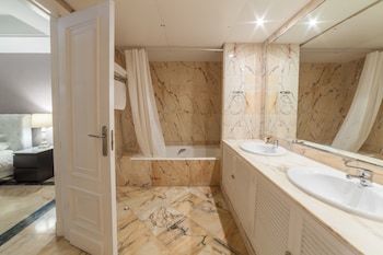 Banus Beach Apartments