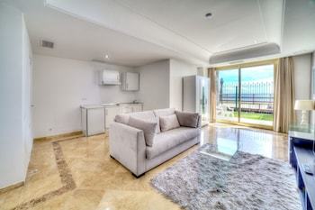 Banus Beach Apartments