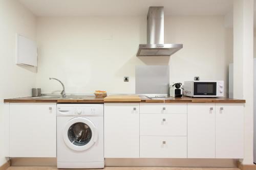 Apartments Ol� - Albareda 24