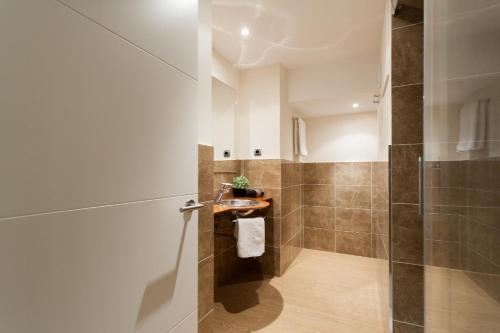 Apartments Ol� - Albareda 24