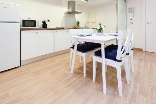 Apartments Ol� - Albareda 24