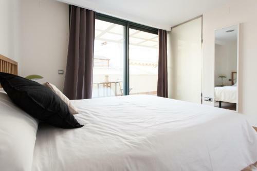Apartments Ol� - Albareda 24