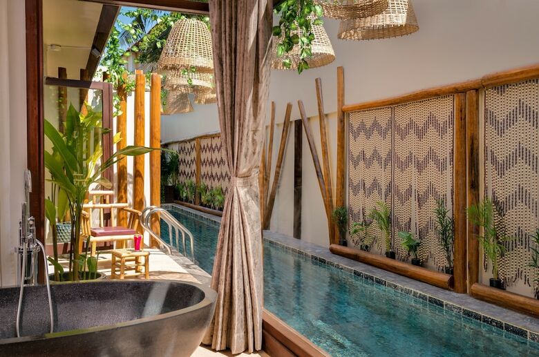 Heritage Suites Hotel