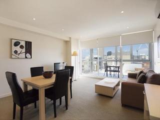 Hotel Oaks Precinct (formerly Gallery)