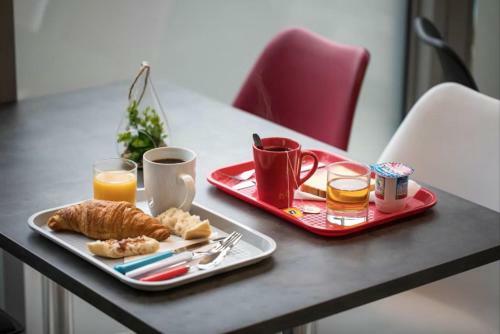 Hotel H�te H�tel Rouen Cl�on
