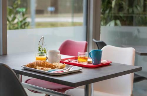 Hotel H�te H�tel Rouen Cl�on