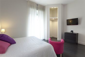 Sorrento Apartments