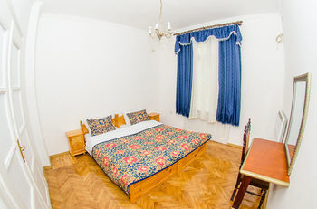 Hostal Galiani Hostel