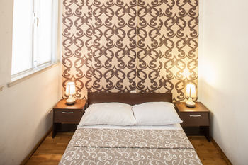 Hostal Galiani Hostel