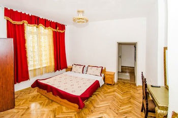 Hostal Galiani Hostel