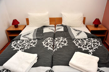 Hostal Galiani Hostel