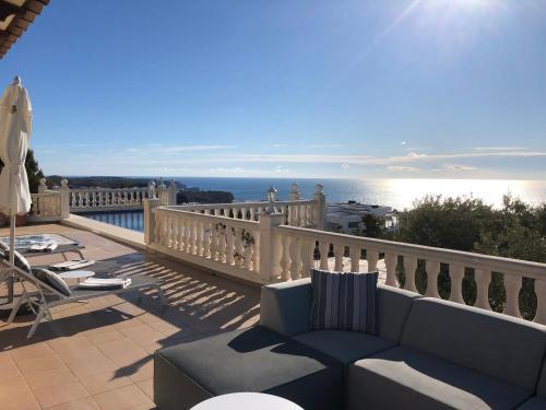 Villa Lirios