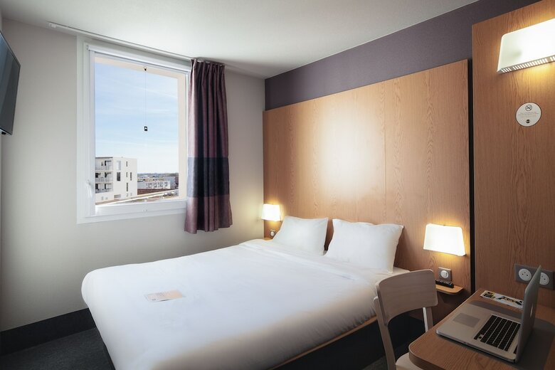 Hotel B&B H�tel Bordeaux B�gles Centre Terres Neuves