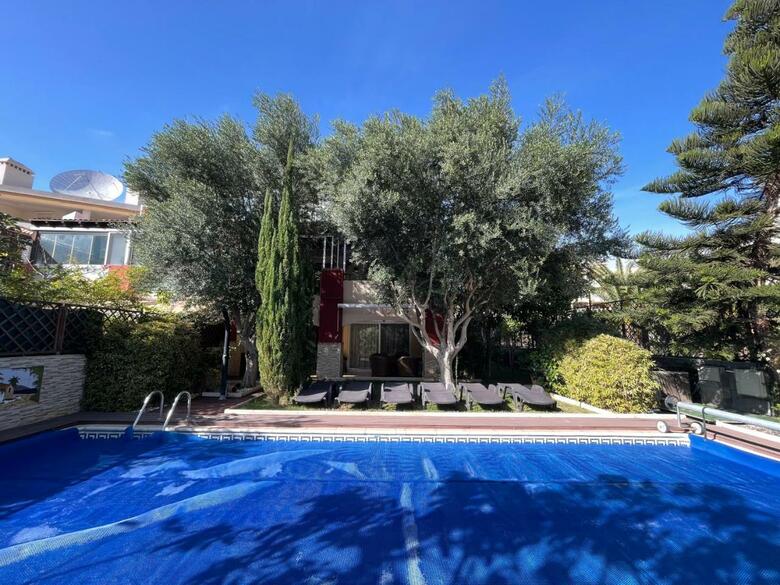 Villa Bougainvillea