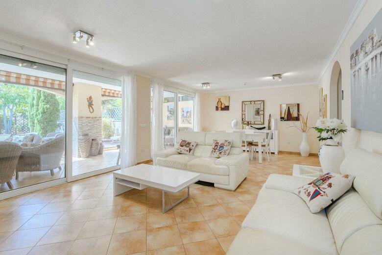 Villa Bougainvillea